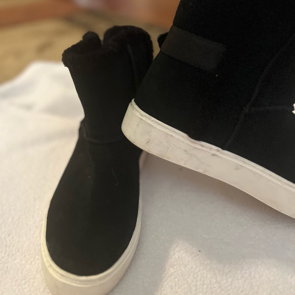 Ugg Boots. Size 9. Black